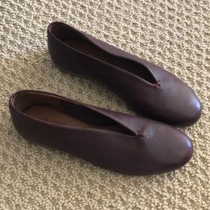 Miz Mooz New York City plum flats size 39 worn once